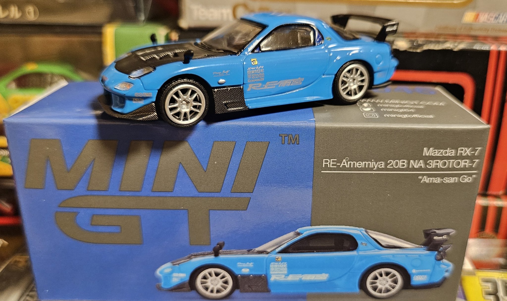 ミニカー minigt MINI GT 1/64 VR32 GT-R ブルー – TOPSECRET