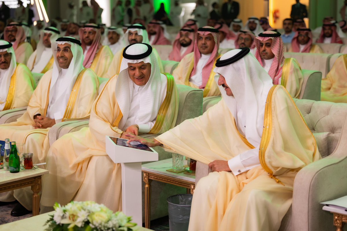 بفضل الله ثم بدعم القيادة الرشيدة، وبرعاية سمو أمير المنطقة الشرقية وحضور معالي الوزير، دشّنت منظومة المياه عددًا من المشاريع بقيمة إجمالية تتجاوز 20 مليار ريال، كما بارك سموه وضع حجر الأساس لحزمة مشروعات جديدة للبنية التحتية لخدمات المياه في المنطقة، تحقيقًا لمتطلبات التنمية