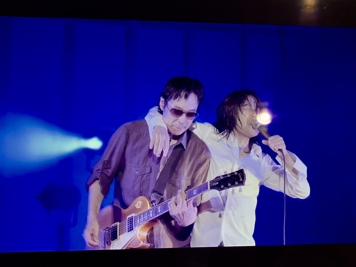 エレカシの野音、配信で見ている。