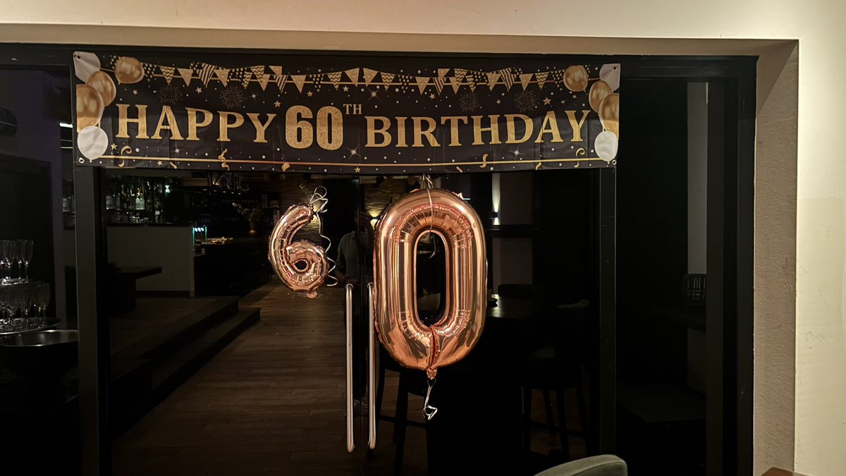 Oja tip van mij: als je bij de shein cijfers besteld, controleer t dan bij aankomst en niet pas als je t nodig hebt…🤦🏼‍♂️ (6 zou ook zo groot moeten zijn).🤣🤣