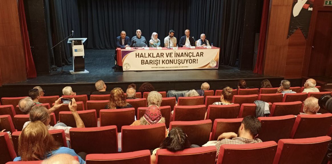 DEM Parti İstanbul Halklar ve İnançlar Komisyonu tarafından düzenlenen “Halklar ve inançlar barışı konuşuyor” paneline katıldık.