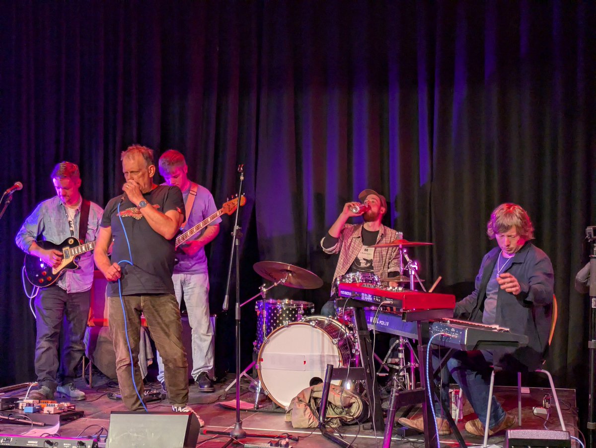 wildrossendale's tweet photo. Enjoyed @tomhingleymusic at the Boo last night.
Good to see the @loafersvinyl drum being banged too.

Thanks for the tickets Tom. @paulsutcliffe7 https://t.co/8iwYzlcqgQ