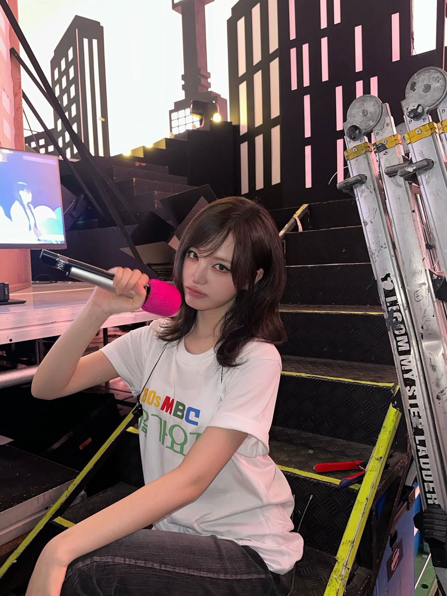 ms. kitty, tweet media