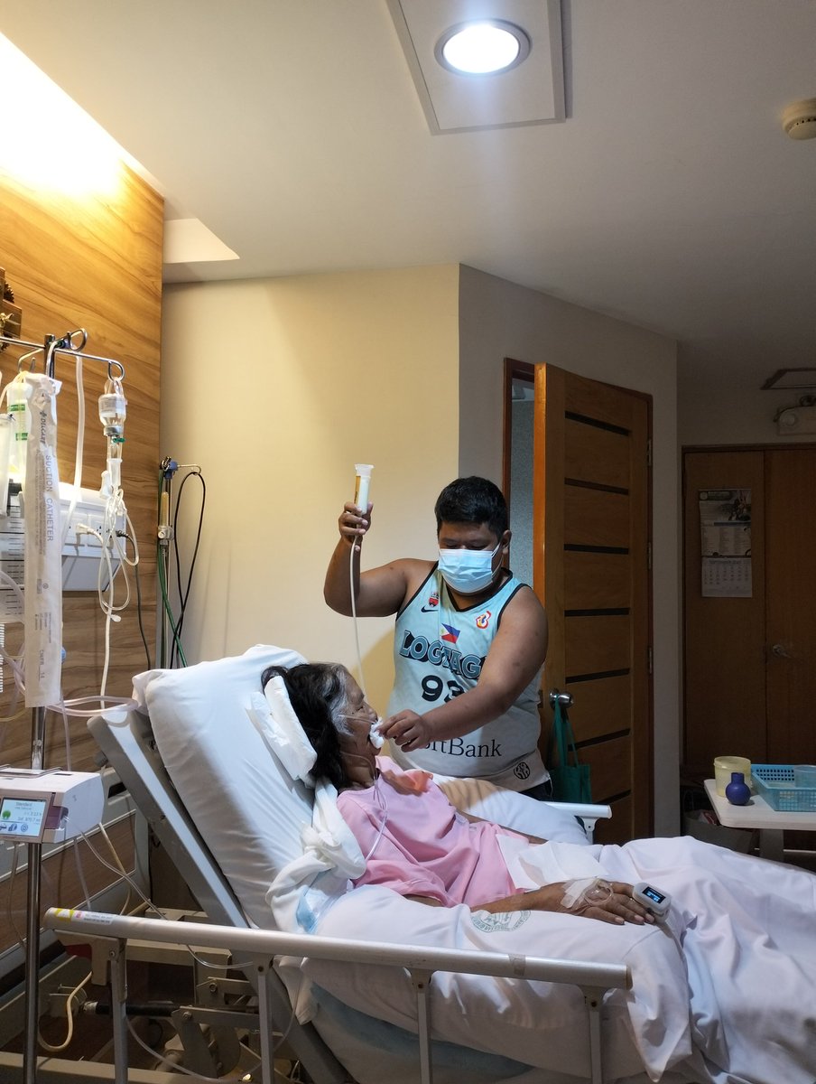 allyzestrd's tweet photo. we celebrate our 3rd anniv here at hospital with our nanay ador. Mas kailangan natin ang pahinga at tulog today, bawi tayo bukas. I'm always here and I love you my xyngin ♥️🫶🥳 https://t.co/R1Iio4aRX9