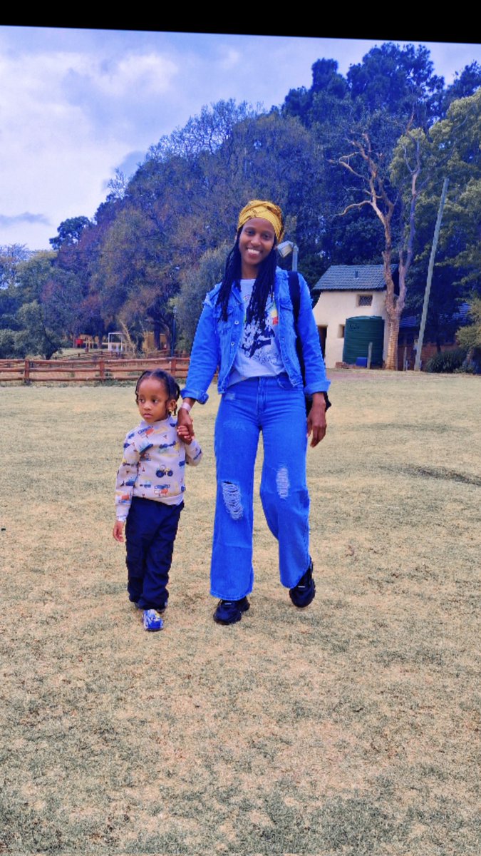 liciousnesss's tweet photo. Mom and Son🥰❤️ https://t.co/YTFHJmTOHC