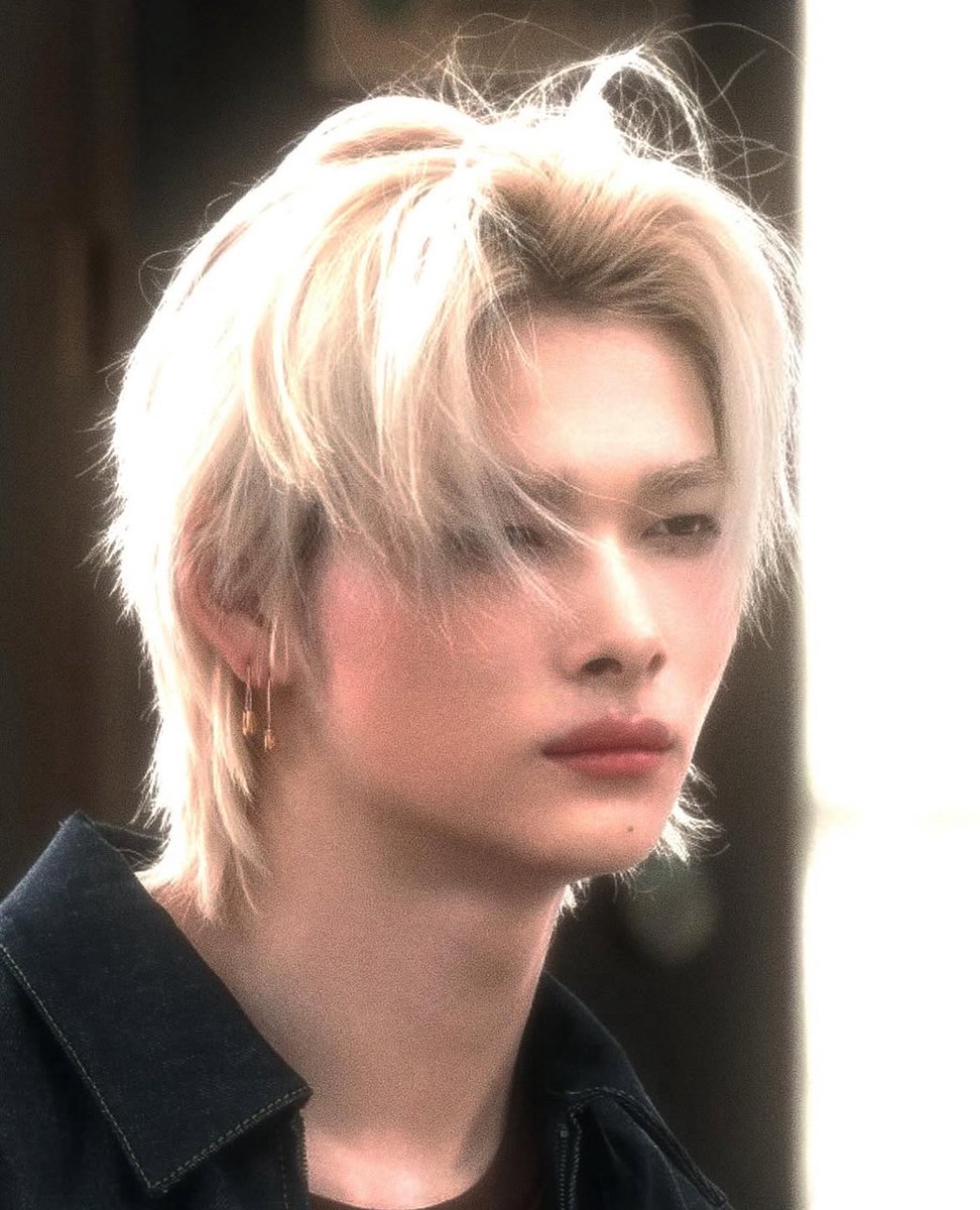 yoii (@aiyshhhyoii) on Twitter photo HE’S SO MAJESTIC I CANTT HE’S SO MAJESTIC I CANTT