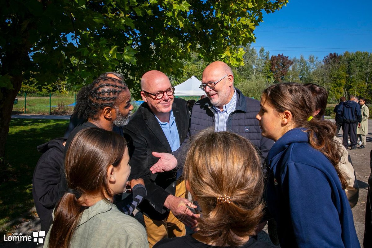 lomme a été lauréate du 1er Bp métropolitain grâce aux collégiens de J. Jaurès et en particulier ANJALi. Leur idée? Un kiosque au parc urbain pour pratiquer le hip  hop, car l’initiative citoyenne a toute sa place à lomme et à Lille
<a href="/AlainGrillet1/">Alain Grillet</a> <a href="/Ardeslandes/">Arnaud Deslandes</a> <a href="/MetropoleLille/">Métropole Européenne de Lille</a>
