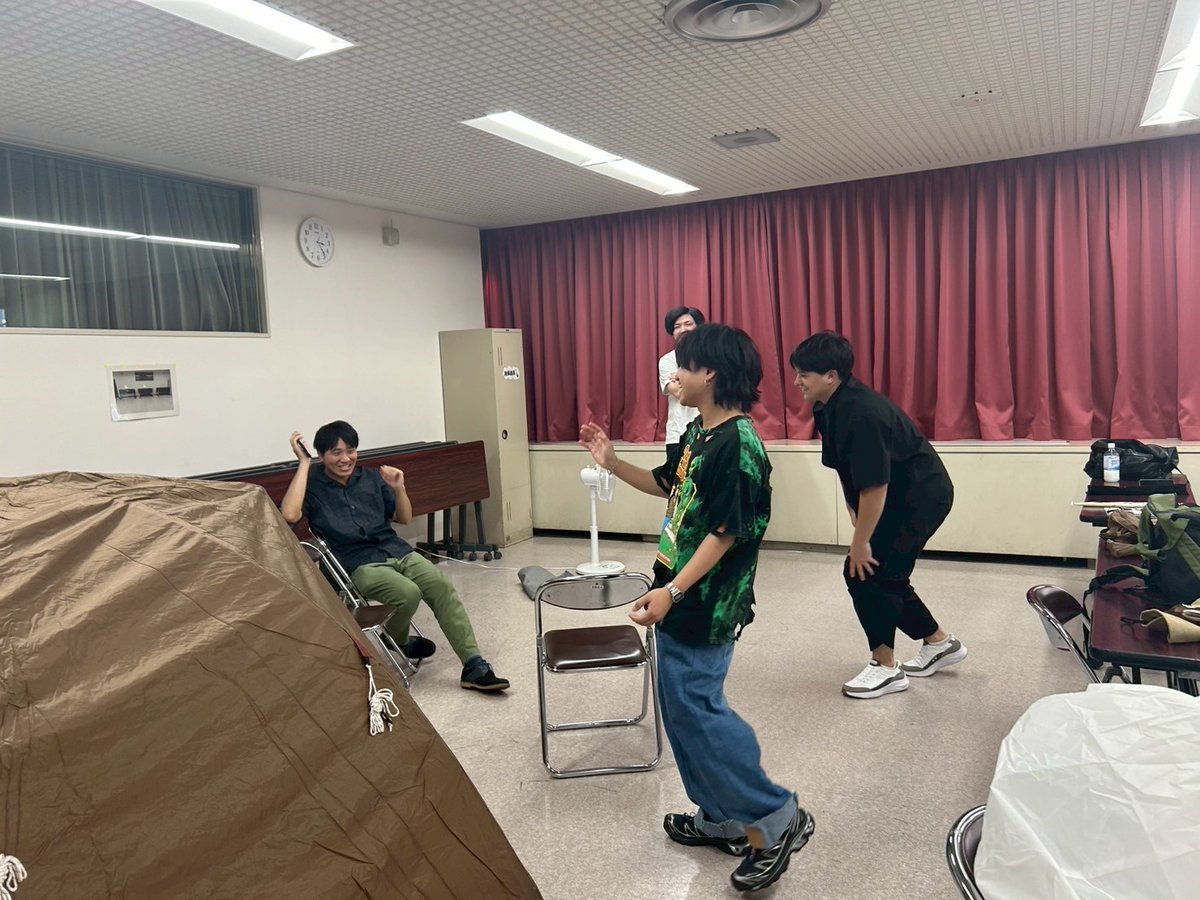 #吉報 𓂃◌𓈒𓐍

老若男女未来学園ですよ❗️

『ヤマで踊ろう』の全体像が見えてきて、みんなで安心しています😌
日中はまだすこし暑いですが、3週間後に本番を迎える頃にはかなり涼しくなっているのではないでしょうか。
快適な環境で演劇をぜひ！観ましょう！

#老若男女未来学園