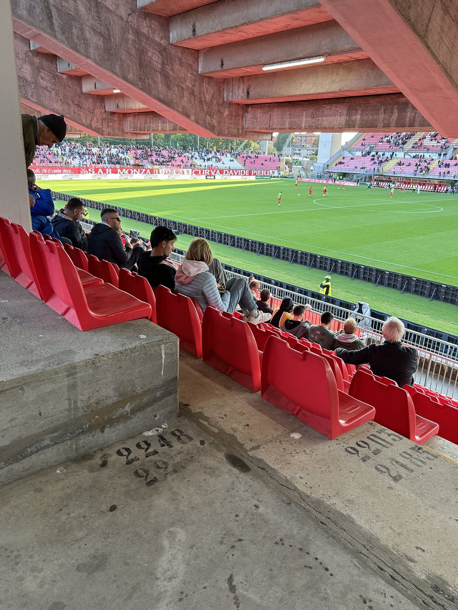 fedefarco's tweet image. Glimpses of #monzapadova #serieb #ultras