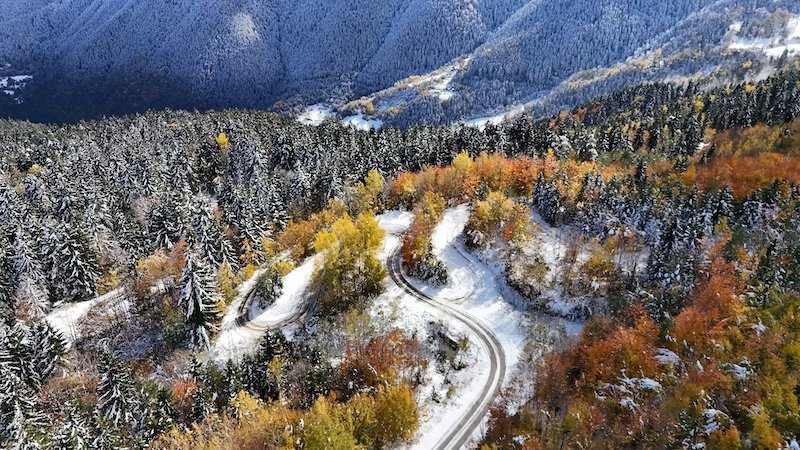 Nerede olursak olalım. Aldığımız nefesin değeri biline..

#pazar 
Uzaklar..