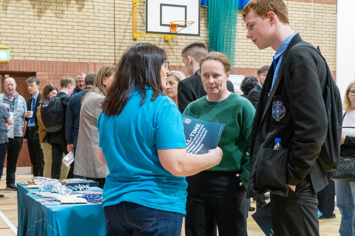 cbsomagh's tweet image. 👏 Huge thanks to the 32 companies & universities that joined our Careers Fair!
You generously gave your time to share advice, opportunities & encouragement with our students & parents — creating an inspiring glimpse into future pathways. 🌟