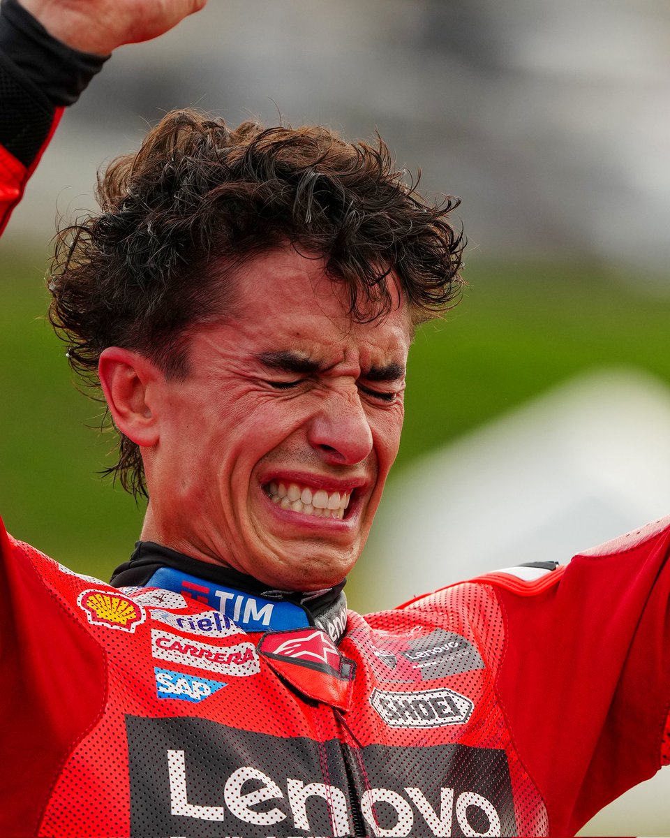 marlenechilli's tweet image. One of the best #ComebackLoading moments. Congratulations @marcmarquez93!! Truly well deserved after all the ups and and downs. You never gave up. Thank you for being such an inspiring human being. #MoreThanANumber