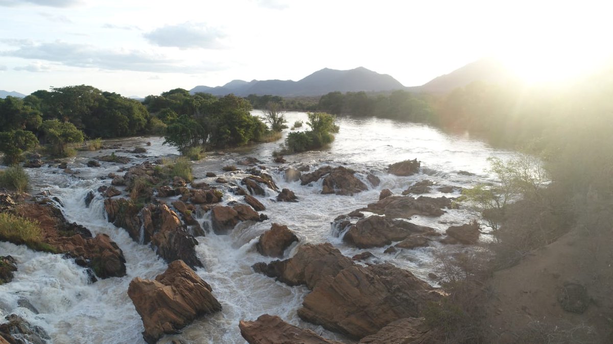 Roba_Liban_Duba's tweet photo. Rivers are more than water—they are our lifelines.

This #WorldRiversDay2025, I share reflections on the theme “Waterways of Life” and why the #OND2025 outlook for the Tana & Athi basins is a wake-up call for Kenya’s food, energy & water security.

Read here 👉https://t.co/tGT9GyEszK

#ClimateAction #WaterSecurity #Resilience #TARDAAt50 @TardaKE @UNICEFwater @UN_Water @WorldBankWater @UNEP_Africa @CSBeatriceMoe @harsama_kello @pggichohi