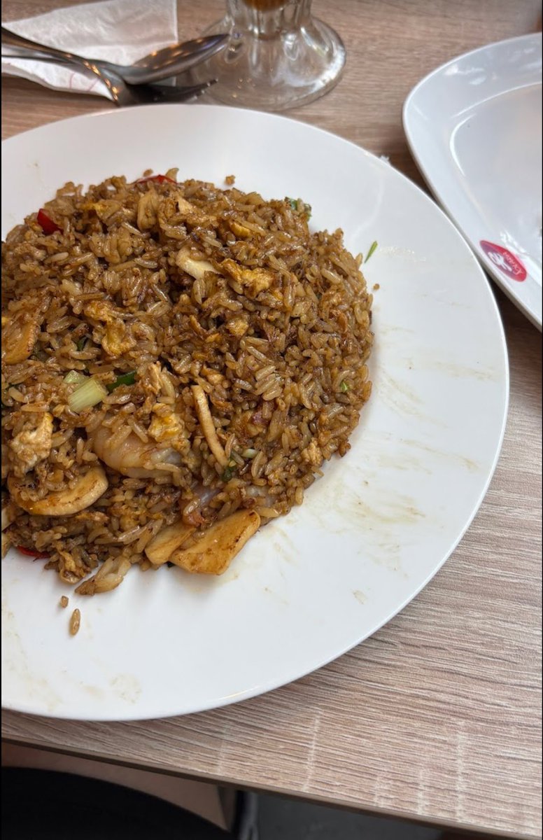 kindymoh tweet media