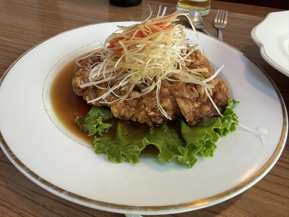 tsukimuchi's tweet image. 今日は優里のライブだからゆーりんちー食べてきた😗
楽しみすぎて今日朝4時に起きちゃったよ😮‍💨
