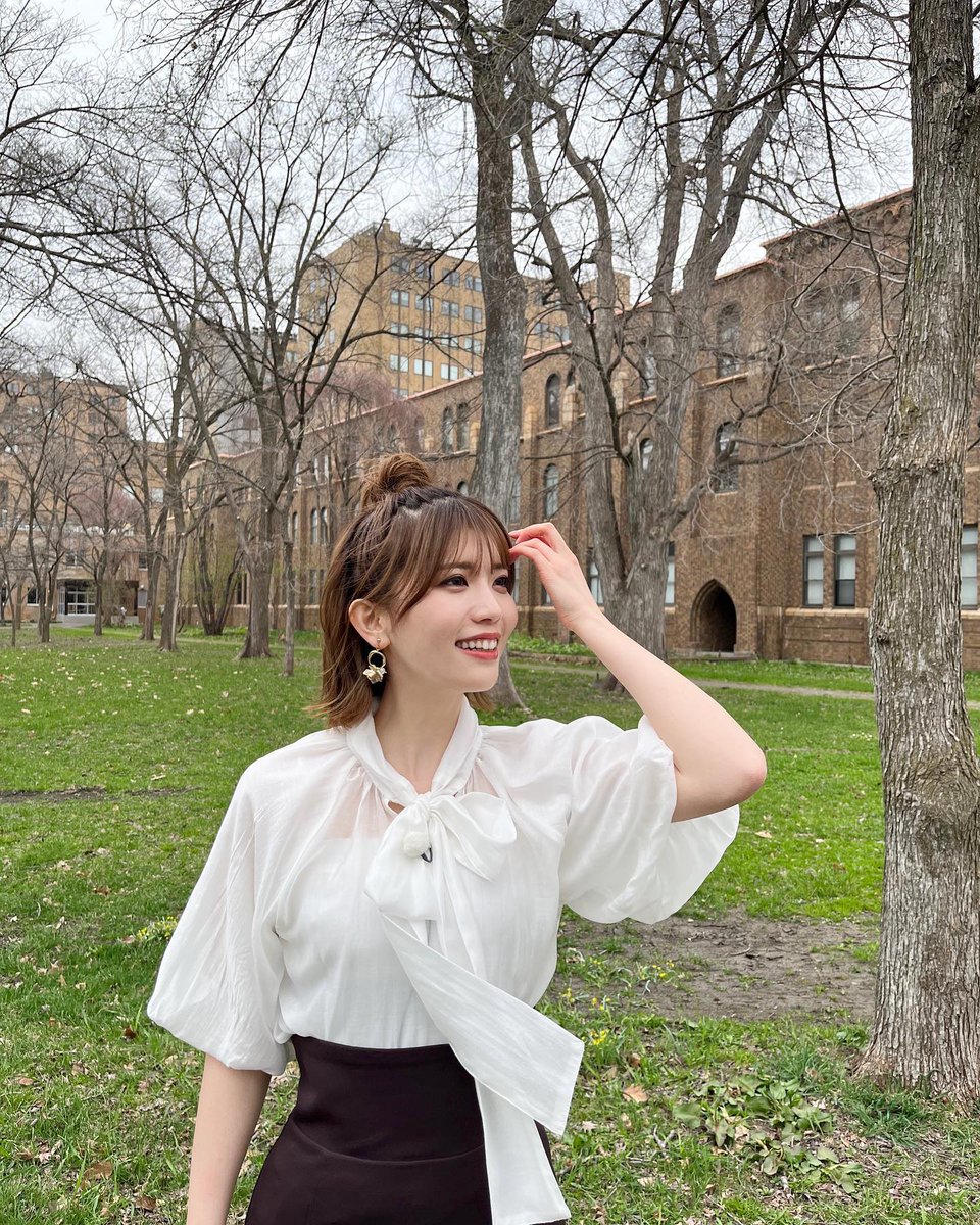 Fh_ts's tweet image. Simplemente disfrutando del encanto de una tarde tranquila 🍃