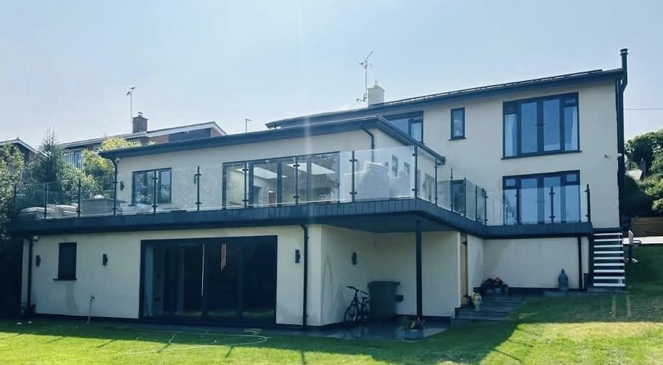 AFARCHITECTURAL's tweet photo. Exciting Update! We’ve just completed a beautiful extension project that transformed this home into a more spacious, light-filled, and modern living space. From the initial design sketches to the final build, our focus was on blending functionality with aesthetics— https://t.co/Ljj4uBiKtf