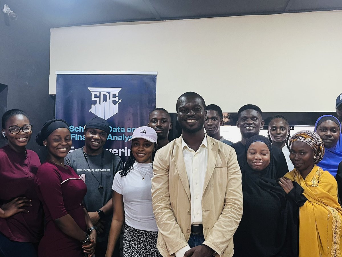 SdfAnalysis's tweet image. 📸 Highlights from our 1-Day Excel Training!

💡 In just one day, a truly nationwide experience — participants joined from across Nigeria, proving that learning has no boundaries.

#SDF #SDFAnalysis #DataAnalysis #DataAnalytics #Excel #SQL #PowerBI #Python