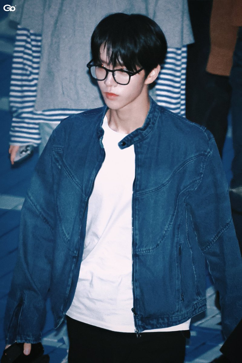 For_GoGo0621's tweet photo. 250928 퇴근 

#JAEHEE #재희 #ジェヒ 
#NCTWISH #엔시티위시 https://t.co/ZXpzS6Ehdp