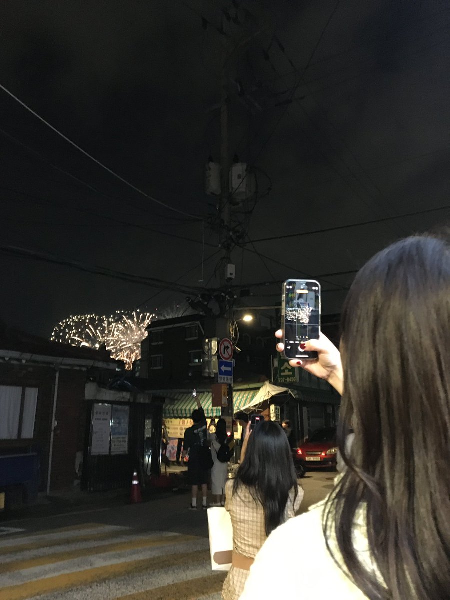 1ovelog's tweet image. 낭만개쩌는하루엿은