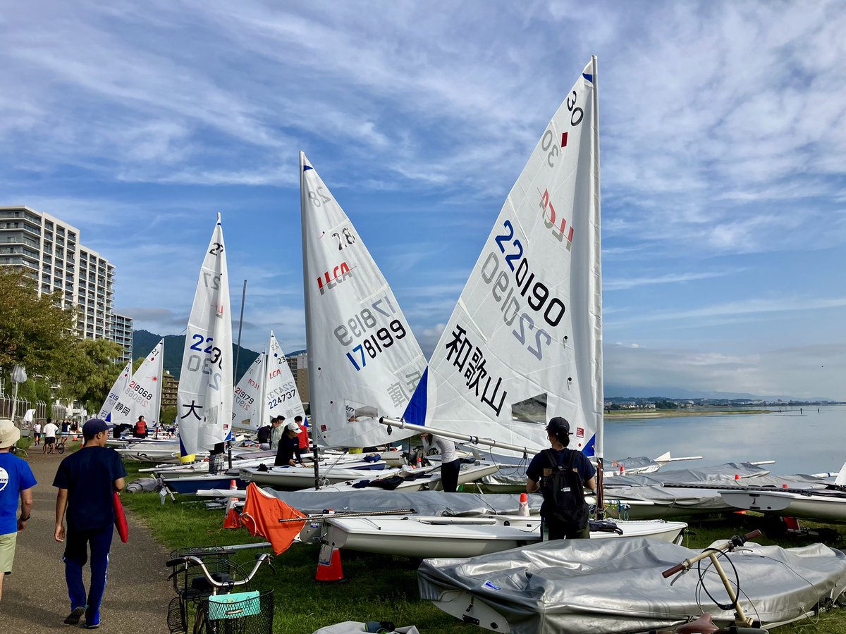 RY25948913's tweet photo. 国スポ、今日は彦根で開会式。
私はセーリング観戦⛵️

なんでか、水辺、少しマイナー競技が好きだなぁ〜
選手たちの様子が見てて応援したくなる。

仕事に間に合うなら明日も見に行こう😀 https://t.co/9TENfdXCWJ