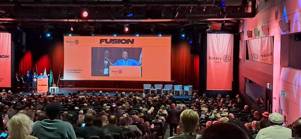 Emmanuel Katongole tweet media