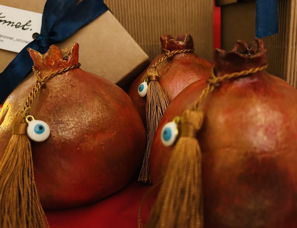 AnnitaPieridou's tweet image. Πάλι παίζω με τους πυλούς, ρόδια αυτή την φορά… #supportart #handmadewithlove ❤️