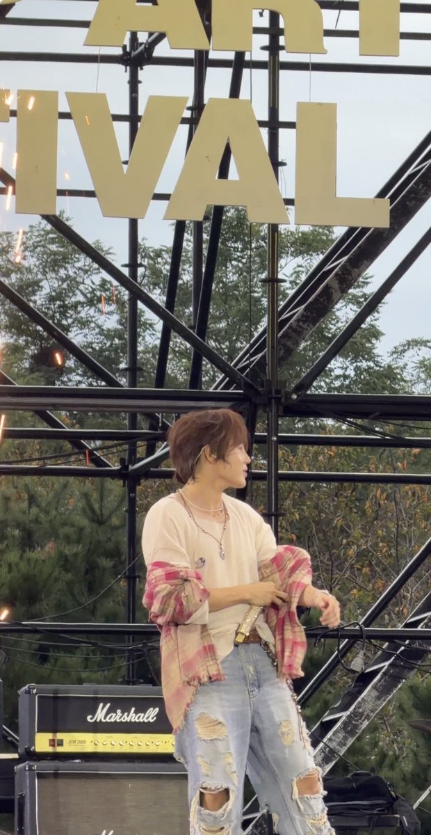 스윗운☁(💙) ‎𝕋𝕖𝕝𝕝 𝕥𝕙𝕖 𝕨𝕠𝕣𝕝𝕕 tweet media