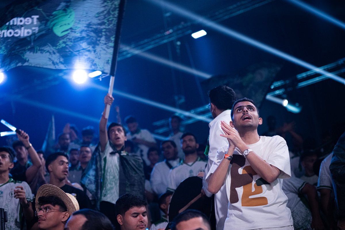 GreenFalconsGG's tweet image. لـحـظـة الفوز في أوفرواتش 💚🦅🏆

#EWCRecap