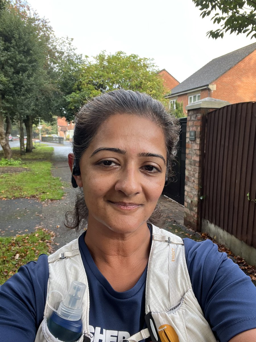 AmnahIqbal's tweet photo. Sunday long run which accidentally became a half marathon distance. Just need to repeat this pace and time for #Manchesterhalf in exactly two weeks time!πͺπΌπ€πΌπ https://t.co/B3PG684XRQ