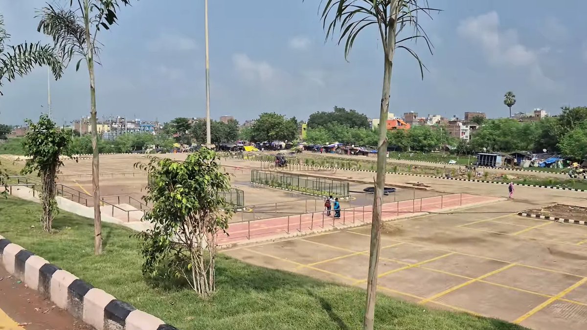 Siege4570's tweet image. Lakhisarai Jn. station redevelopment in Bihar is making steady progress!

▪️New parking area completed
▪️Station building work in final stages

A modern upgrade set to enhance passenger experience.
(📷 Local Info By TS)

#AmritStations #StationRedevelopment