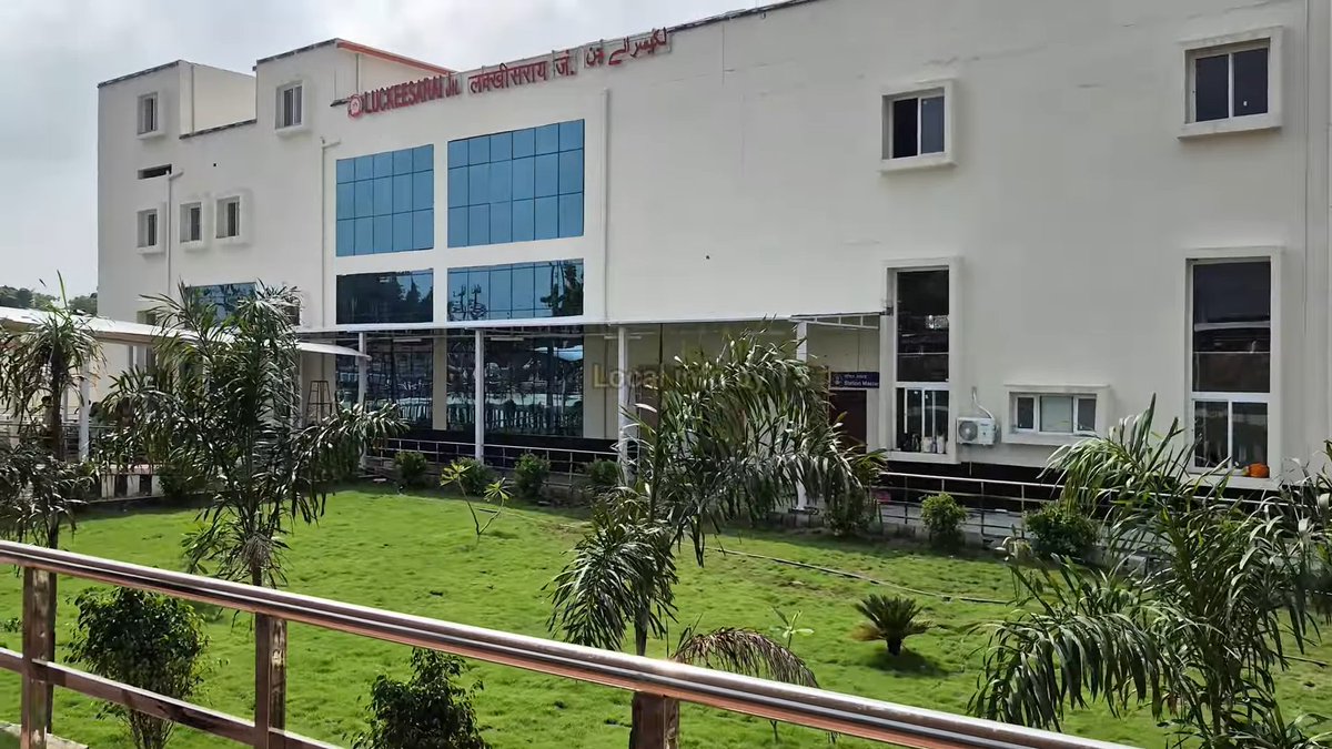 Siege4570's tweet image. Lakhisarai Jn. station redevelopment in Bihar is making steady progress!

▪️New parking area completed
▪️Station building work in final stages

A modern upgrade set to enhance passenger experience.
(📷 Local Info By TS)

#AmritStations #StationRedevelopment