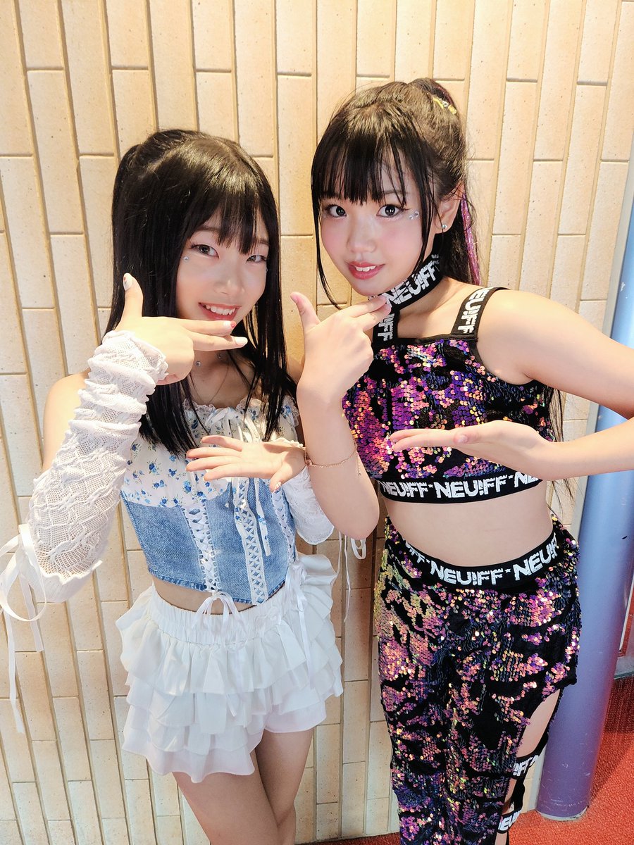 【母,まめ】本日のアイゲキさんのライブもたくさんの応援をありがとうございました✨✨今日は写真を撮り忘れてしまったので、前回のソロスペのAshaとのツーショ🌟次回はアイチャレさんです💫お待ちしております😆
#アイゲキ #モニベル #PRiYAnCeR #プリヤンサー #Milla