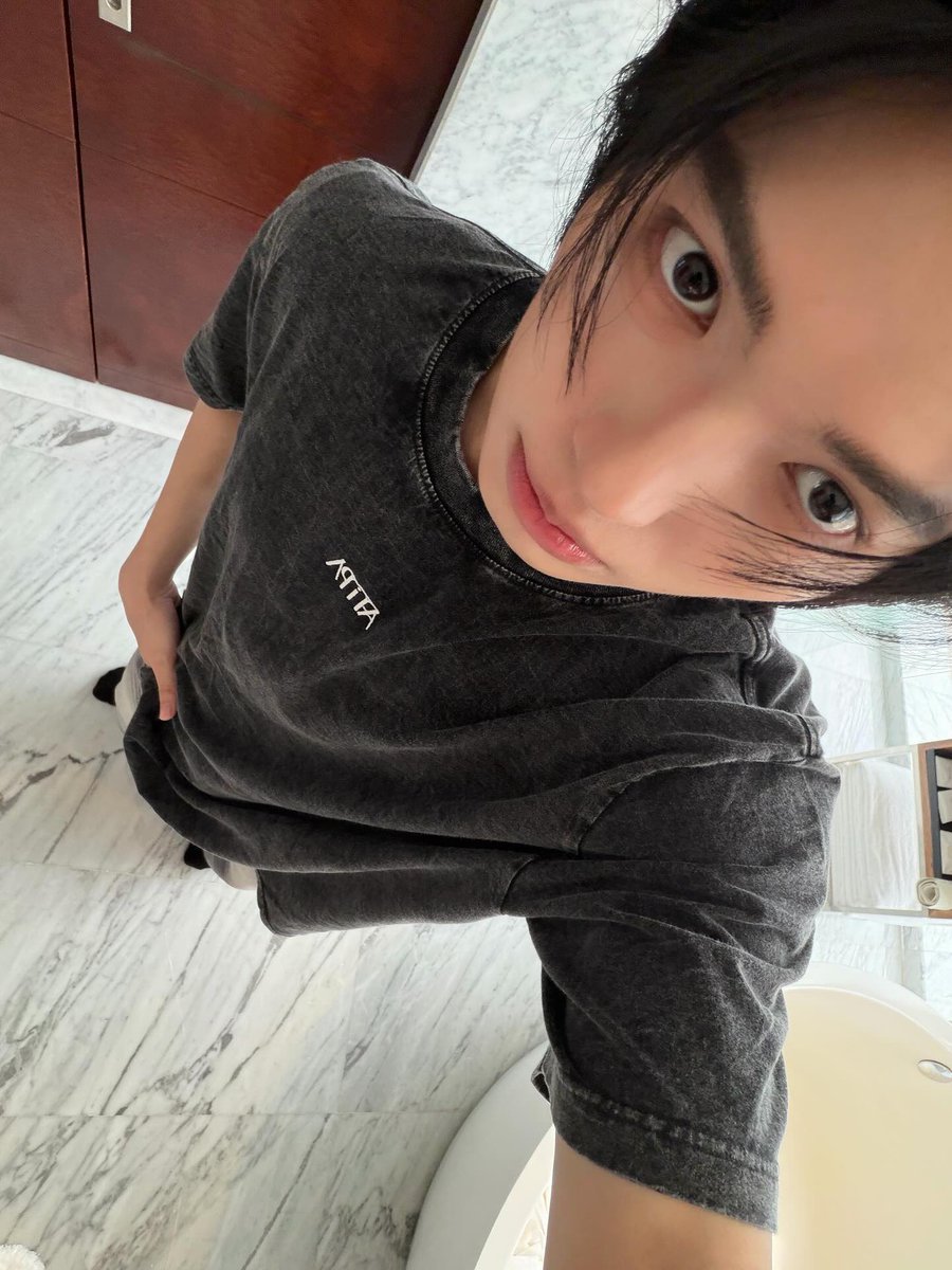 __opywpy__'s tweet photo. Win IG

KL dumps 🍎

#winmetawin https://t.co/VefTWxmDdv