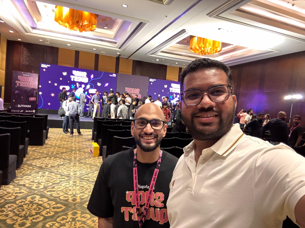 vishalgoswami0's tweet image. Massive shoutout to @PrakharS96 @adhithya_vijai for pulling off @ShopQuestHQ making a space for the @ShopifyDevs community together in India.
@frictionstudioo team had a blast at the event!