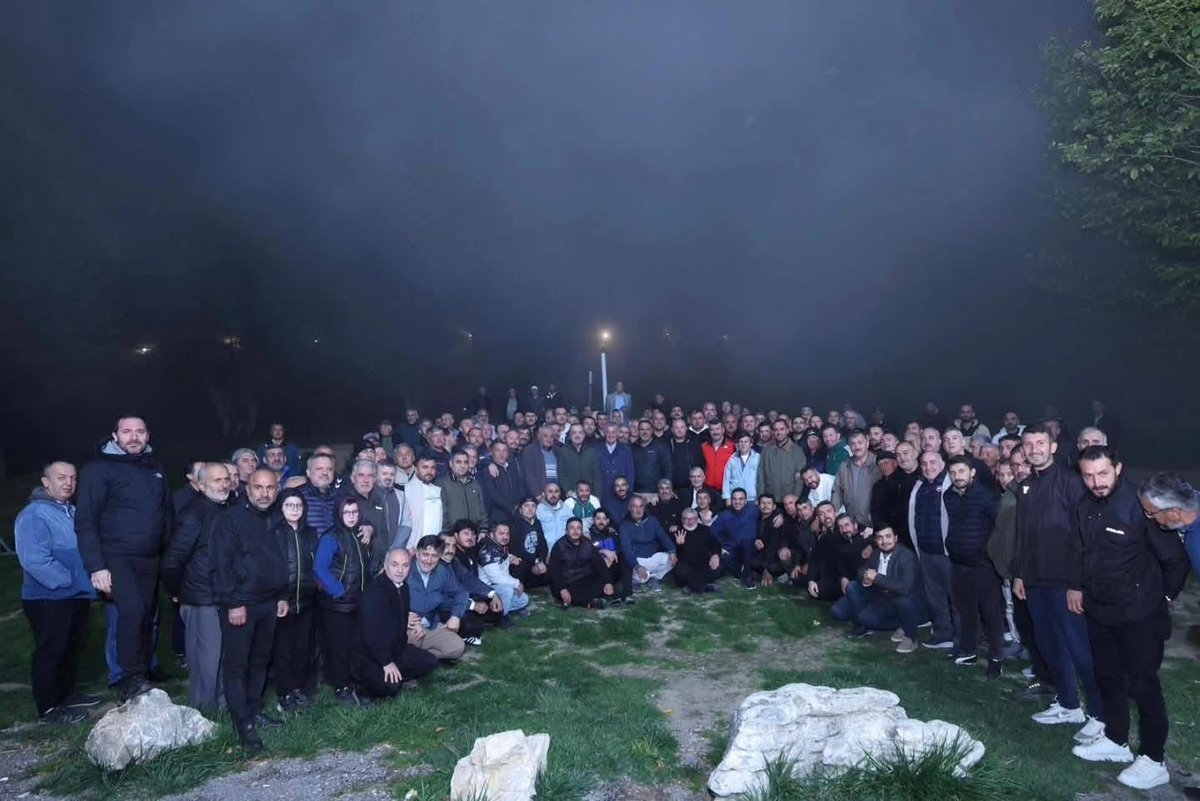 İl Başkanımız Şahin Talus, Milletvekilimiz Radiye Sezer Katırcıoğlu, KBB Başkanımız Tahir Büyükakın, İlçe Başkanlarımızın katılımıyla 12 İlçemizin Mahalle Başkanlarıyla bir araya geldik.

Birlik ve beraberlik içinde, Türkiye Yüzyılı hedeflerimize kararlılıkla ilerliyoruz