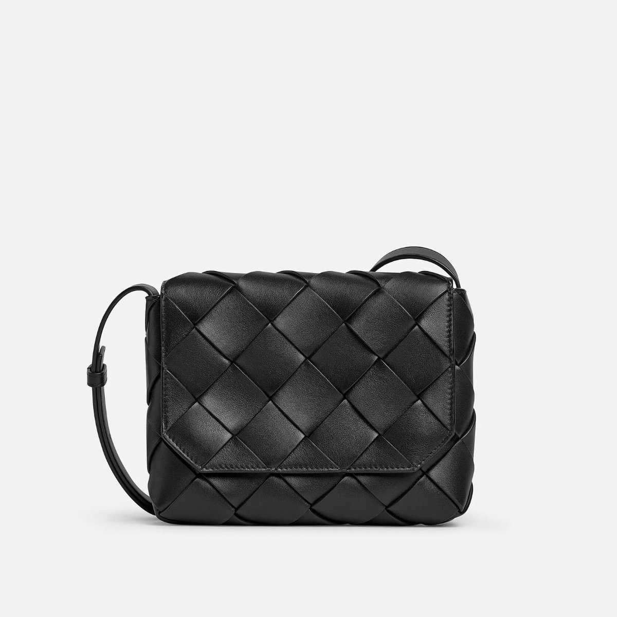 玉森裕太 さんファッション】 Bottega Veneta (ボッテガ・ヴェネタ