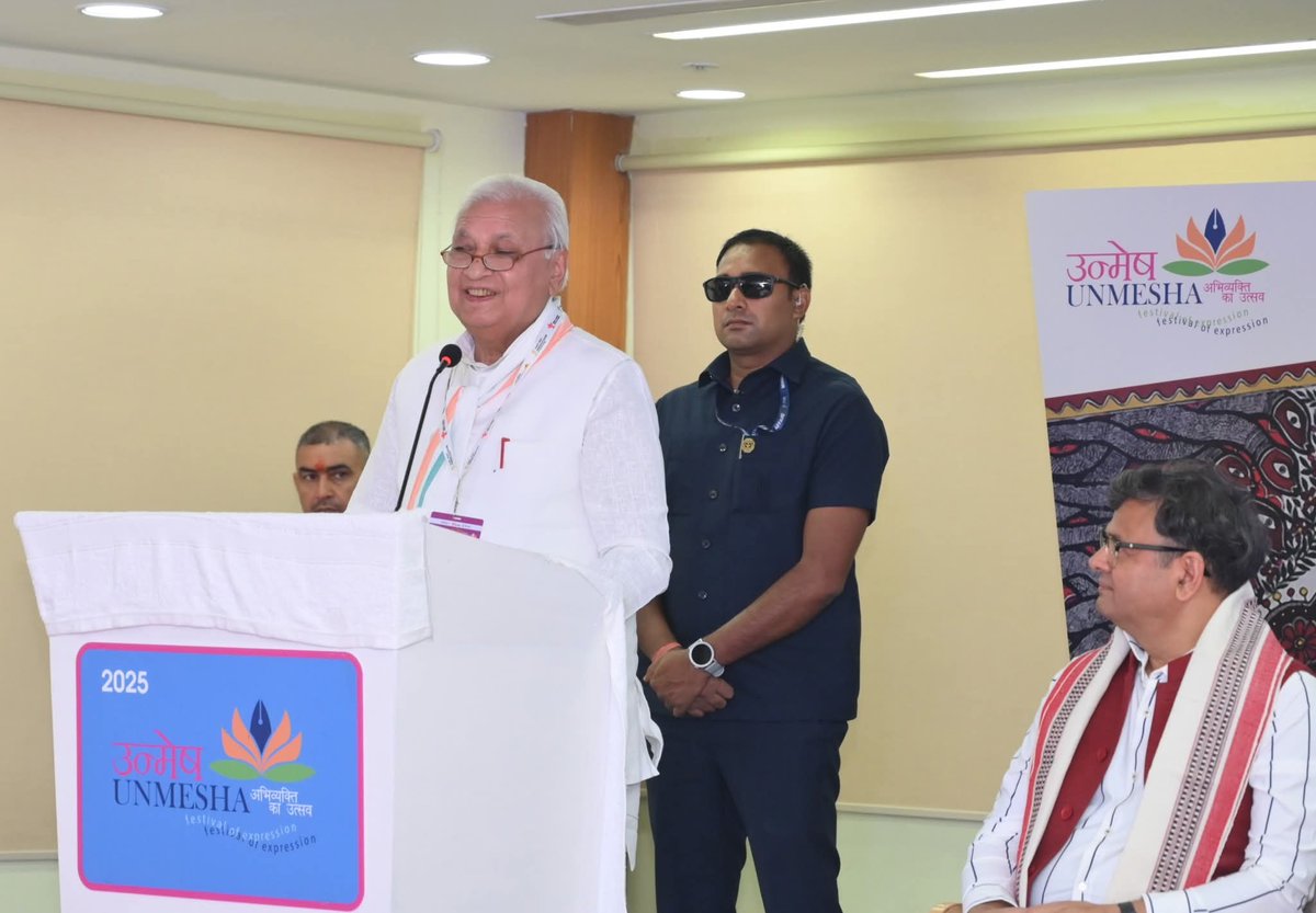 Participated in a panel discussion on DharmaLiterature at <a href="/unmesha/">unmesha</a>, the international literature festival, at Patna,  chaired by eminent scholar and Honb'le Governor, Bihar Shri Arif Mohammad Khan. It was an amazingly ethereal discussion.
Thanks <a href="/sahityaakademi/">Sahitya Akademi</a> 4 wonderful event