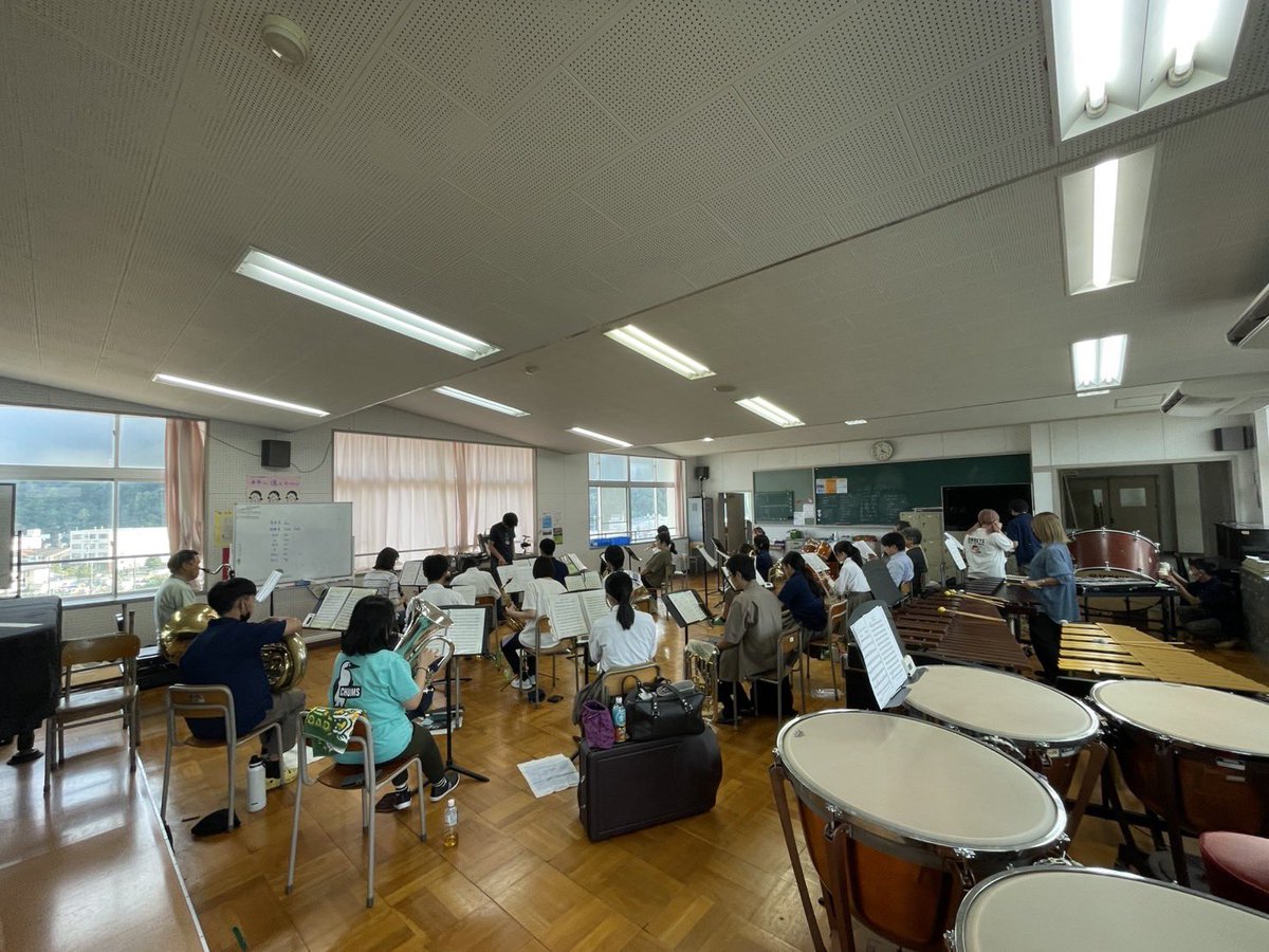 swwo_OBOG's tweet photo. 2025年9月27日(土)
静岡西OBOGウインドオーケストラ
本日2回目の練習でした！

#静岡西obogウインドオーケストラ 
#静岡西高等学校 
#静岡西高等学校吹奏楽部 
#吹奏楽 https://t.co/T7rOo0nH4J