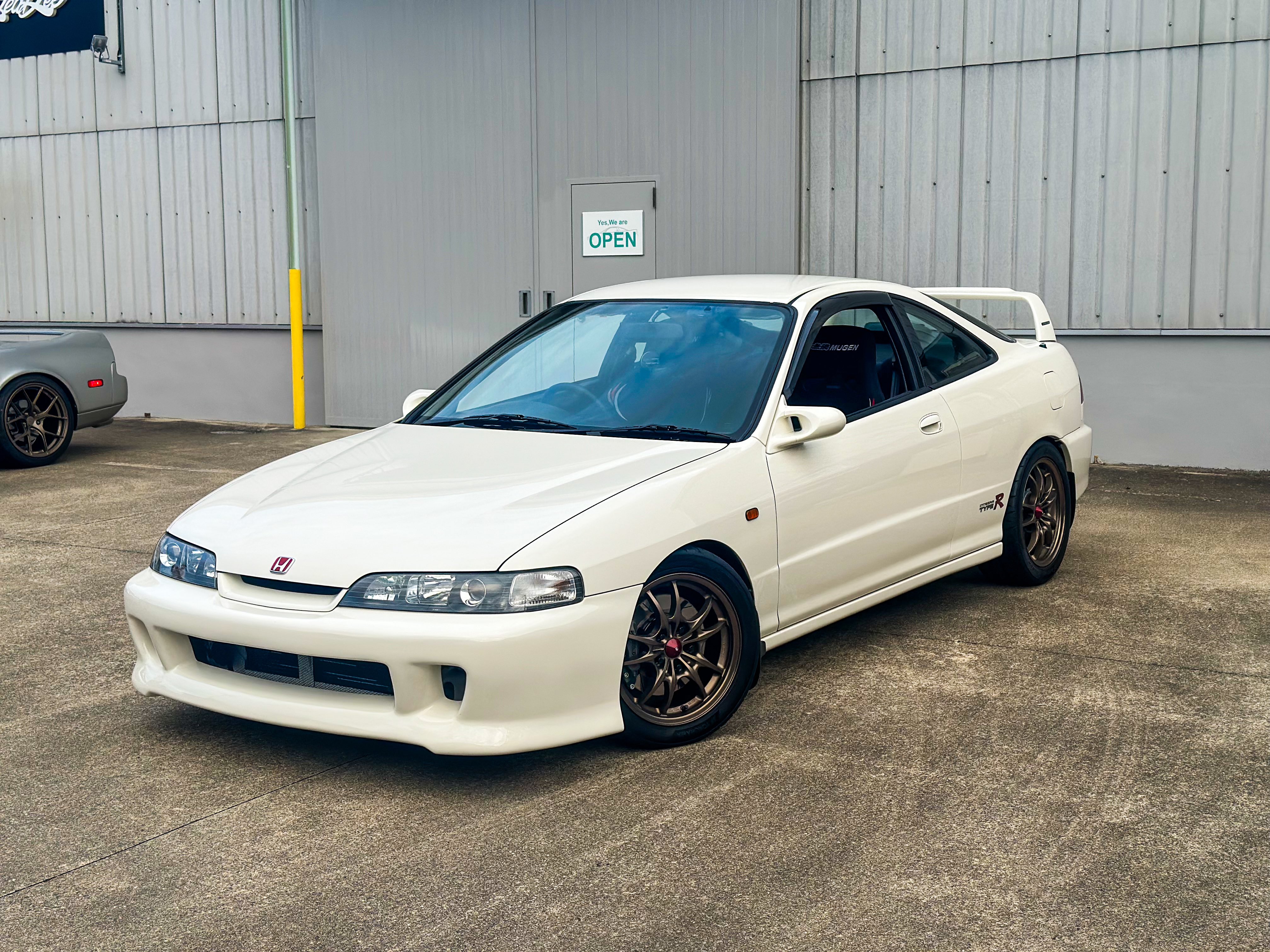 鈴木様、専用 安全靴 ミズノ スニーカー BOAシステム F1GA2402 オールマイティ