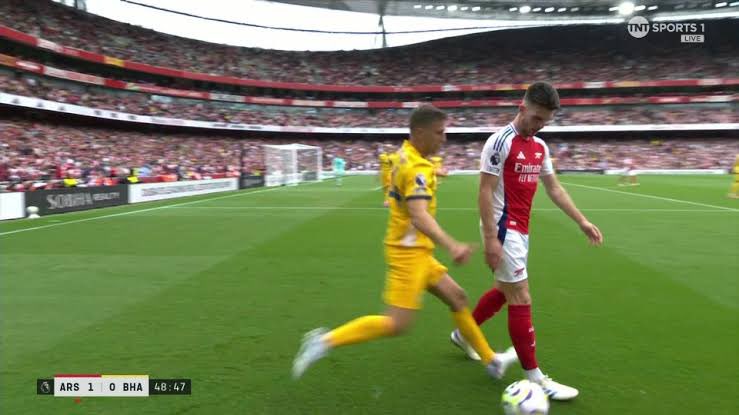 Guess which one was a Red Card 😂
