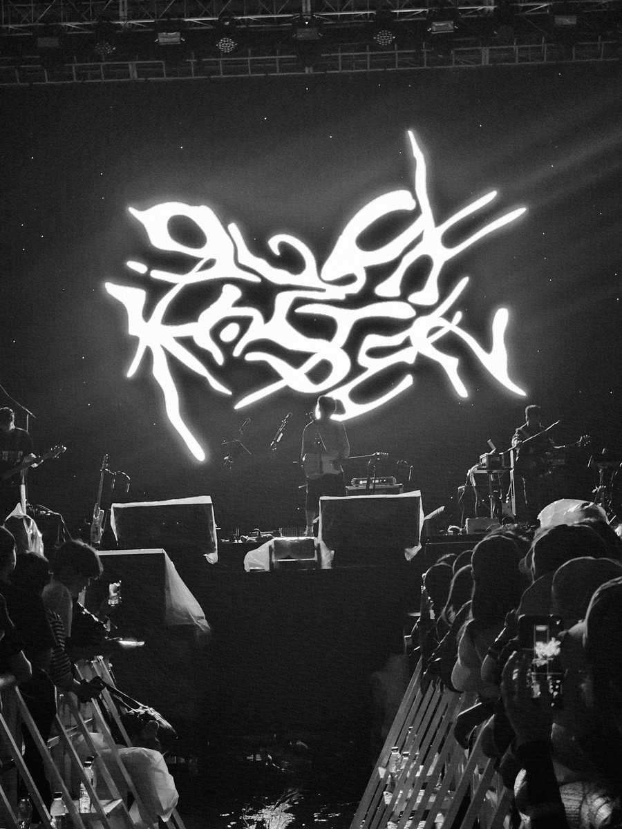 내년 부락도 부탁드립니다  
3집 완전 락페용
#국카스텐 #부산국제록페스티벌 #부락