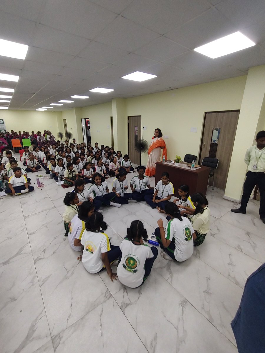 thinkagainlab's tweet image. 🚀 NASA Space Apps 2K25 Orientation at Doon Techno School 🚀

Organised by Think Again Lab + Braingym &amp;amp; sponsored by Eduright India.

FREE Online Session: forms.gle/wTp55ty9h8r96n…

Host on campus: +91 82409 25036

#NASAChallenge #SpaceApps #RobotManOfIndia