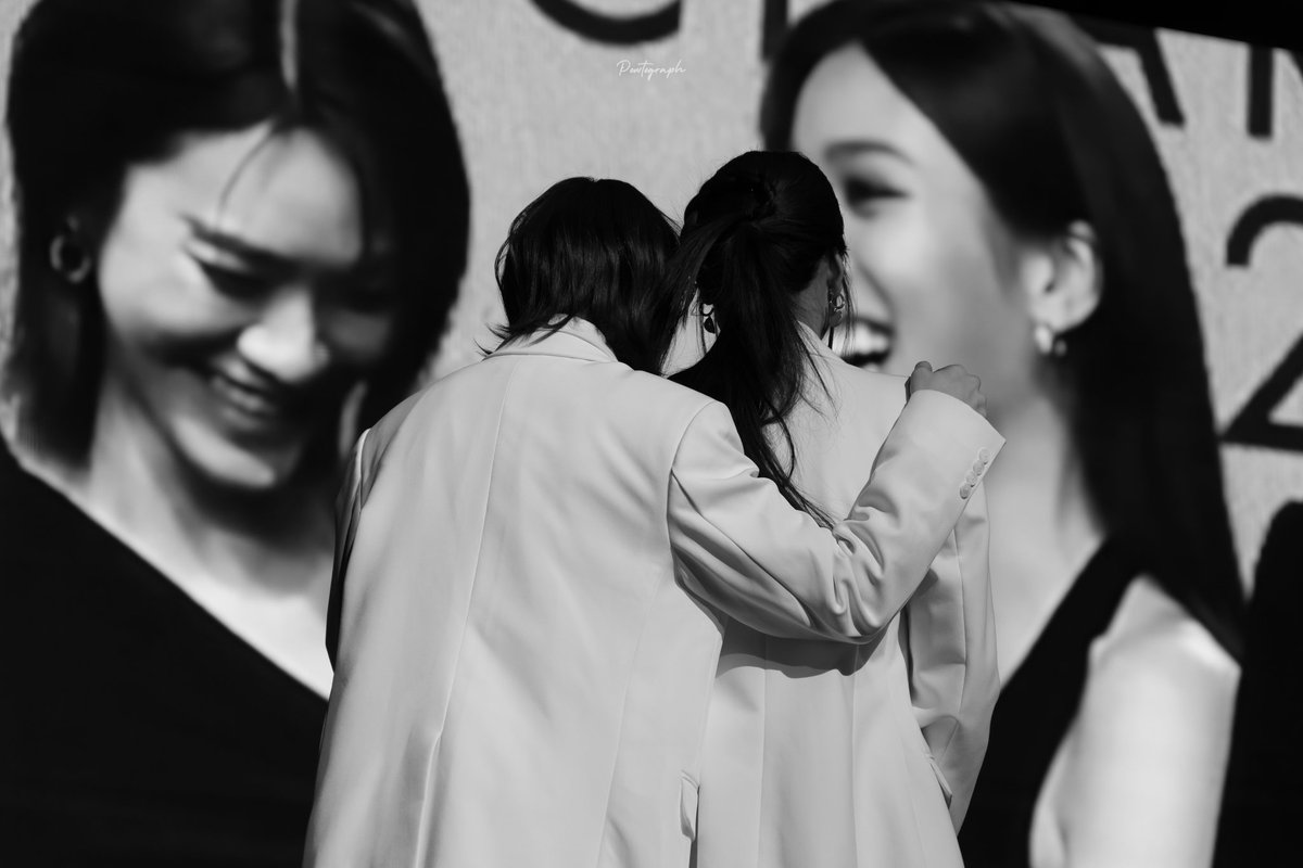 us รักของเรา 🧡💜🌷

EMBN 1ST LOVE IN HK
#EmiBonnie1stFMinHongKong
#emibonnie