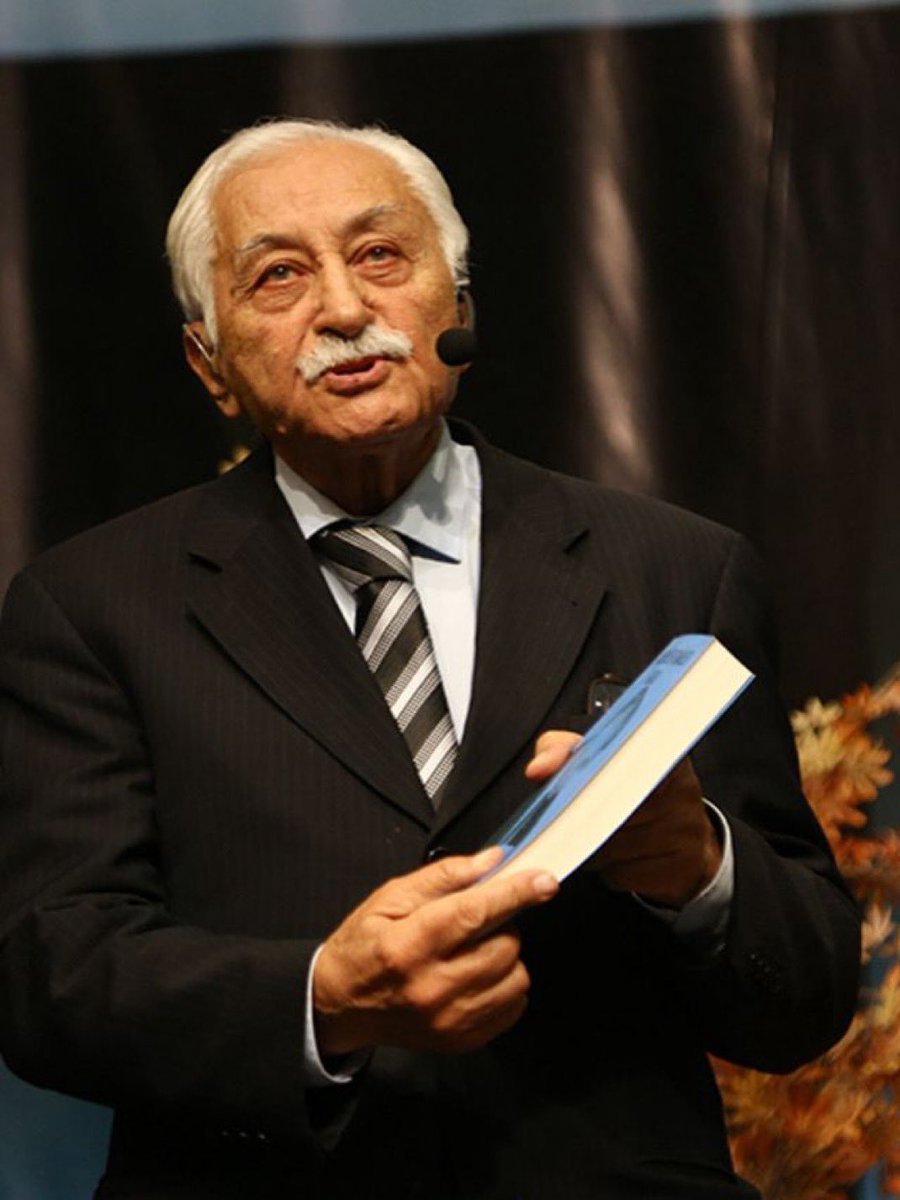 Türkçe ve Türk şiiri, bir çınarını daha kaybetti.

Haksızlığa ve kötülüğe karşı kalemiyle dik durduğuna şâhitlik ettik.

Makâmı âlî, Mekânı Cennet ola.

“Ölüm, Allah’a kavuşmaktır
Ve biz Allah’a hasretiz…”
— Yavuz Bülent Bakiler

🕊 #YavuzBülentBakiler #Vefat #allahrahmeteylesin