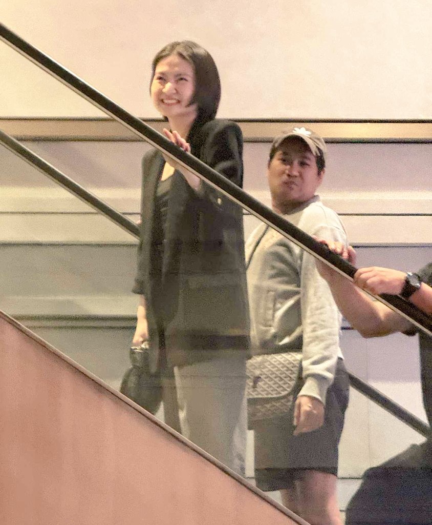 shugarshugz's tweet photo. Barbie &amp; Betong 😊

Hi ms. @naughtynate29 😊

@aldenrichards02 #OutOfOrderScreening
#ALDENRichards
ALDENxOOO MoviePremiere https://t.co/jIsr70zOBA