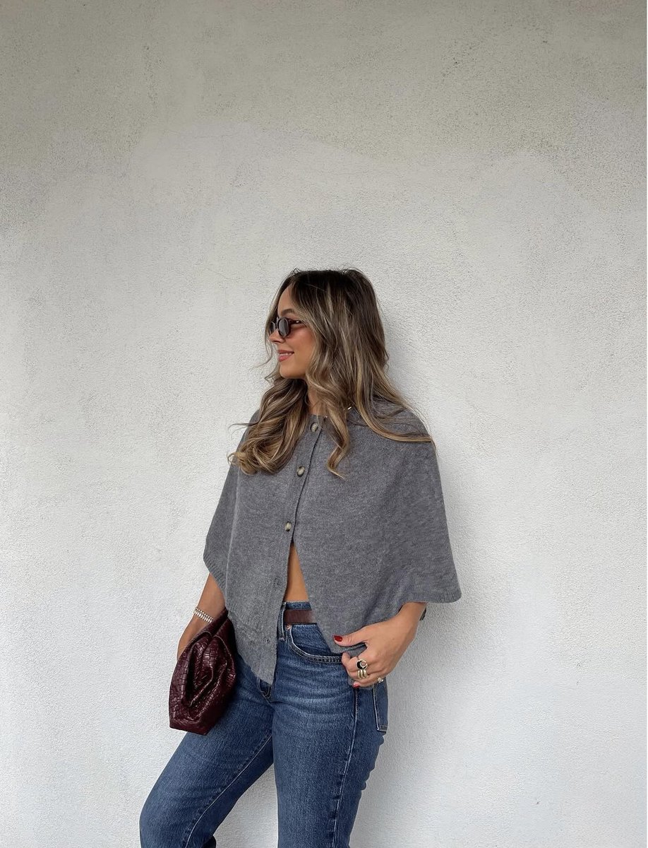 ⠀ ( 📸 ) : INSTAGRAM POST.
⠀ ⠀ ⠀ ⠀ 
                            « autumn’s here »
                                  📍Lisboa

ᅠᅠᅠᅠ
ᅠᅠᅠᅠ