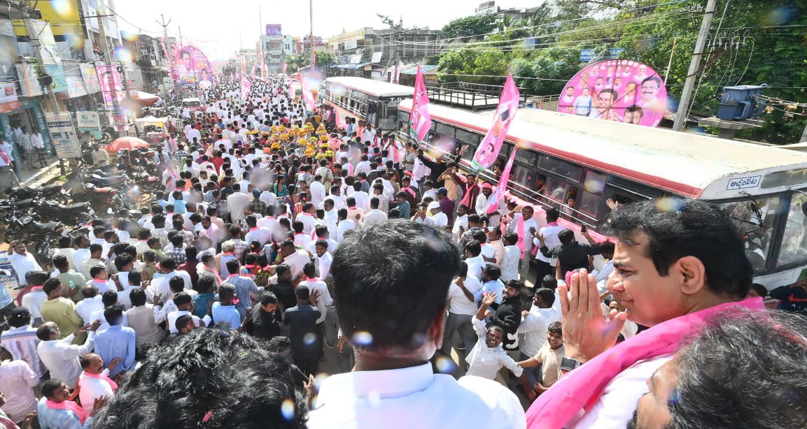 అచ్చంపేట బీఆర్ఎస్ జనగర్జన సభకు భారీగా తరలి వచ్చిన జనం

1/N
