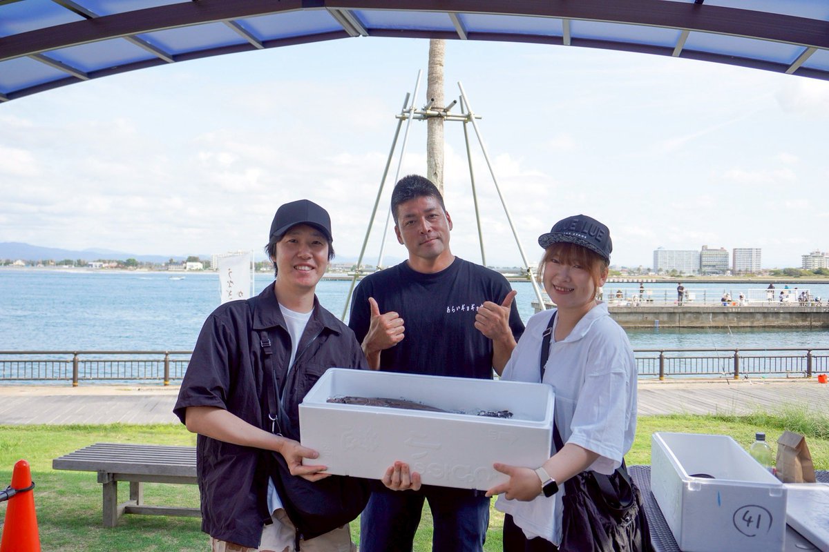 saitouracing's tweet photo. 今日はあらいギョギョ市でした。
ご来場頂いた皆様ありがとうございます。
次回は10/26 AM8:00〜
食べて美味しい魚を出品できるよう頑張ります☺️ https://t.co/YgbxAOrzNy