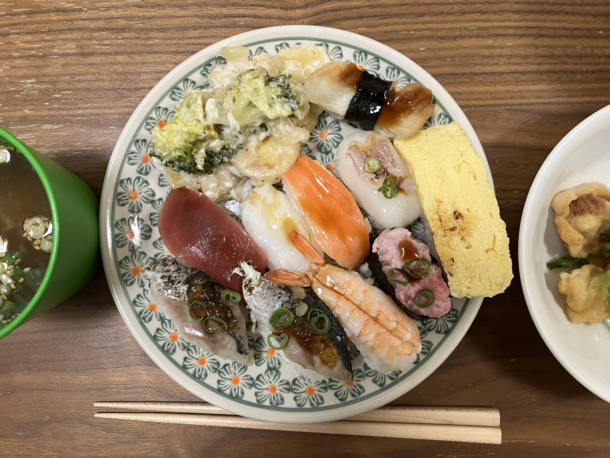 ♡お寿司♡ Amazon.co.jp: 曙産業 寿司型 握り寿司 寿司げた形おすし
